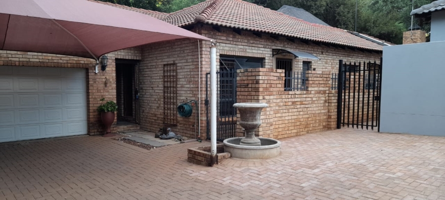 3 Bedroom Property for Sale in Wilkoppies North West